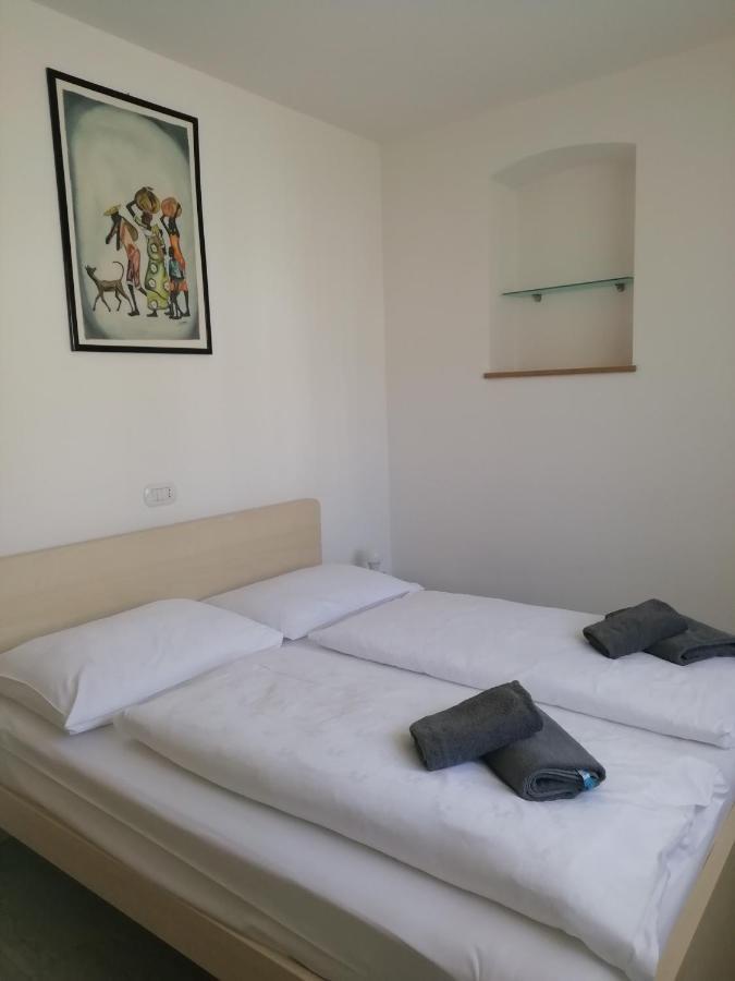Apartment Residence Veronika Ora / Auer Ngoại thất bức ảnh