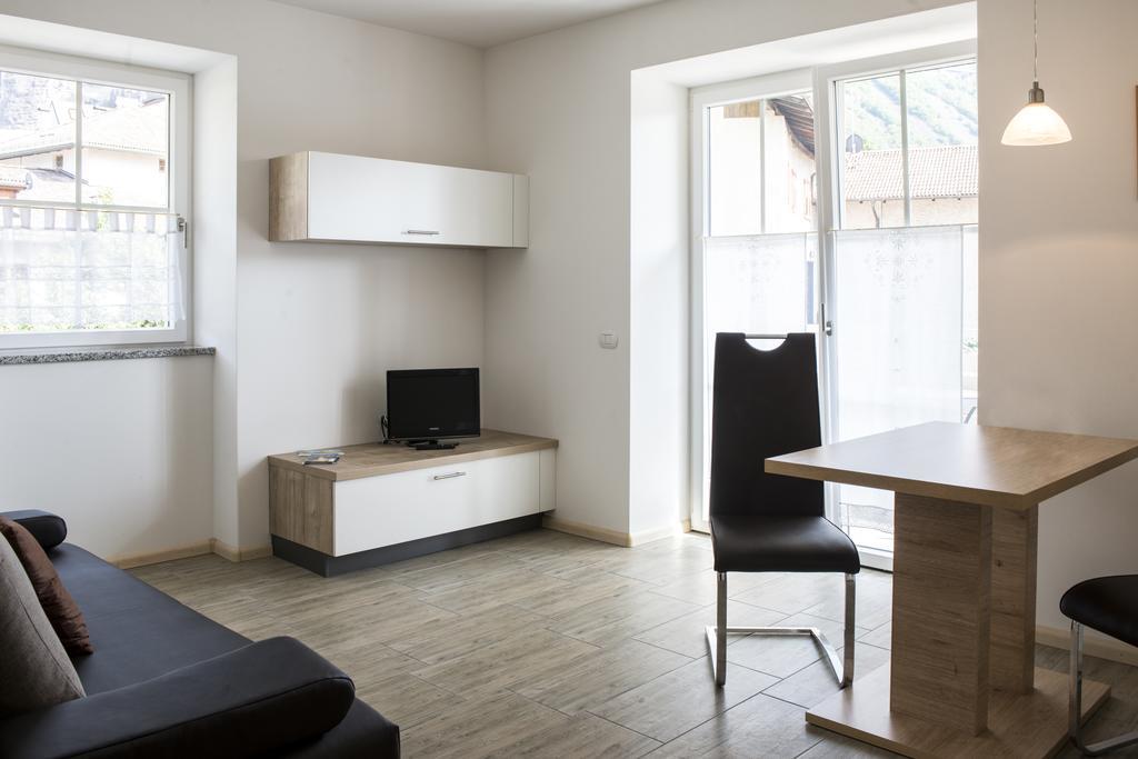 Apartment Residence Veronika Ora / Auer Phòng bức ảnh