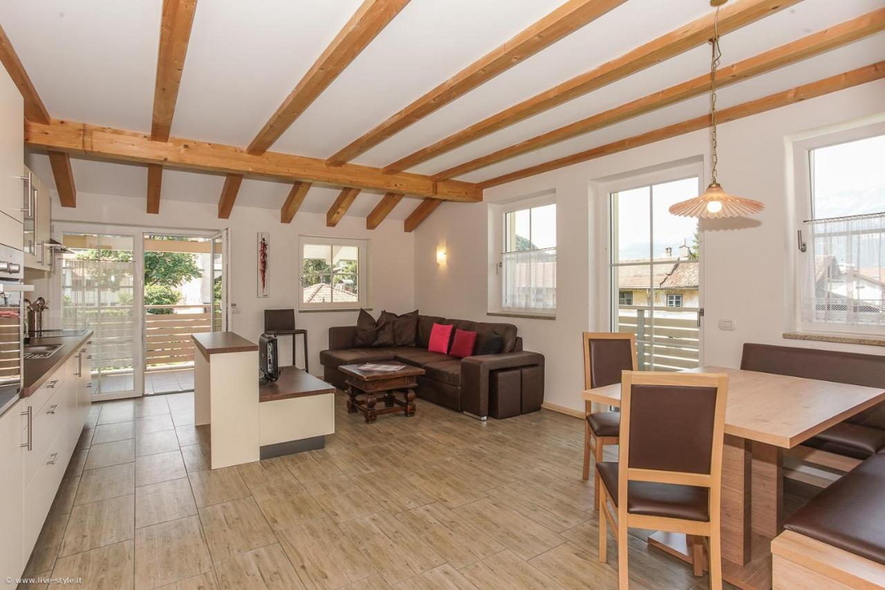 Apartment Residence Veronika Ora / Auer Ngoại thất bức ảnh